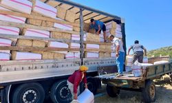 Urla’da yangın mağduru üreticiye 19 ton saman desteği