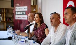 Karşıyaka'da Vatandaş Buluşmaları sürüyor: Ünsal, mahalle sakinleriyle bir araya geldi