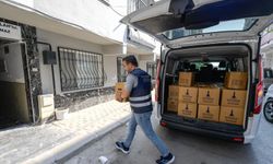 İzmir Büyükşehir'den ihtiyaç sahiplerine destek: Gıda paketleri dağıtılıyor!