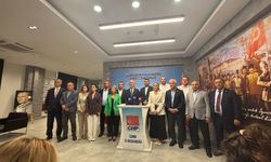 CHP heyeti İzmir’de: 15 ilçede belediyelere yapılan operasyonlar anlatılacak