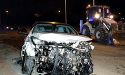 Antalya'da korkutan kaza: 2 kişi yaralandı