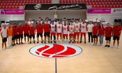 Aliağa Petkimspor lige hazırlanıyor: Kadro parkeye indi!