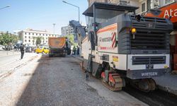 Bornova'nın en işlek caddesinde dönüşüm: Ulaşım rahatlıyor