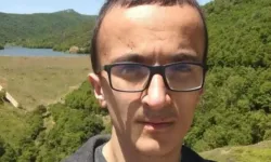 Acı ölüm: Odaya giren baba, oğlunu korkunç halde buldu