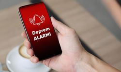 Deprem uygulaması yanlış bildirim gönderdi, binlerce vatandaş uykusuz kaldı!