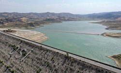 Gediz Nehri kurudu: İzmir'in içme suyu seviyesi yüzde 1'in altına düştü!