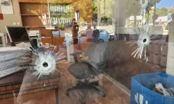 Urla’da CHP İlçe Başkan adayının işyerine silahlı saldırı: 3 kişi yakalandı!