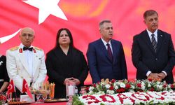 İzmir’de şehit aileleri ve gaziler onurlandırıldı: Zafer ezgileri yankılandı