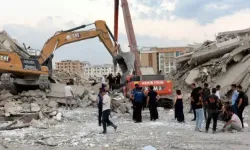 Hasarlı binanın yıkımı felaketle sonuçlandı: Operatörün cansız bedenine ulaşıldı