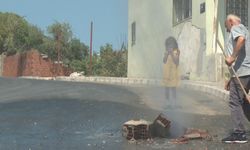 Karabağlar'da su borusu patladı: 2 gündür onarılması bekleniyor