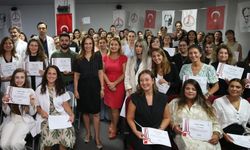 Karşıyaka’da gençlere destek sürüyor