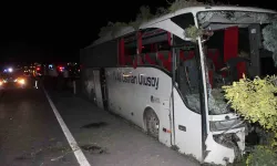 Yolcu otobüsü kaza yaptı: Ölü ve yaralılar var