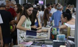 Edebiyatın kalbi Ege'de atıyor: Dev fuar, 24 Ağustos'a kadar sürecek!