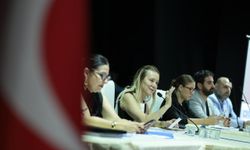 Konak meclisinde yoğun gündem: Küçük esnafın korunması için düzenlemeler yapılıyor