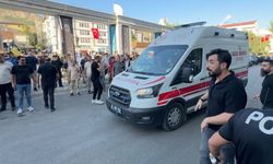 Restoranda çıkan kavgada kan aktı!