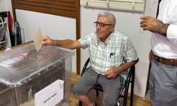 CHP İzmir’de delege seçimleri başladı: Karabağlar Selvili Mahallesi sandığa tek listeyle gitti