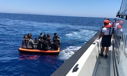 Ege sularında can pazarı: 35 düzensiz göçmen kurtarıldı!