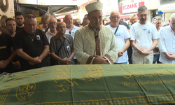İzmir'de tedavi görüyordu: Darp sonucu yaralanan genç, yaşamını yitirdi