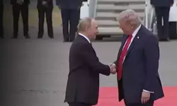 Gözler bu toplantıda: Trump ve Putin bir araya geldi