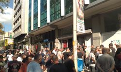 İzmir Büyükşehir’de emekçilere havuz şoku: Soluğu genel müdürlükte aldılar