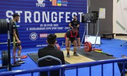İzmir'deki spor ve fitness fuarına yoğun ilgi: On binlerce vatandaş katıldı