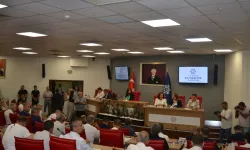 Aydın Büyükşehir Belediye Meclisi’nde gergin oturum: Hizmeti engelliyorsunuz başkanım!
