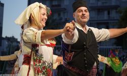 İzmir'de Balkan rüzgarı esti: Balkanlılar Halk Dansları Festivali sona erdi