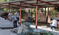 Bayraklı’da okullar baştan aşağı yenilendi