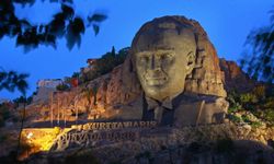Türkiye'nin en yükseği: İzmir Atatürk heykeli hakkında bilmeniz gereken 6 şey