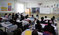 18 milyon öğrenci dersbaşı yapacak: Okullarda yeni dönem yarın başlıyor
