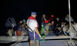 Didim açıklarında 71 düzensiz göçmen kurtarıldı