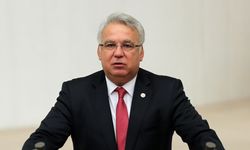 Eski AKP İzmir vekilinden iktidara sert çıkış: Artık işi yüzsüzlüğe vurdular
