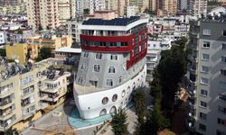 Gören şaşırıyor: Bu bina gemi şeklinde, üstelik Türkiye'de