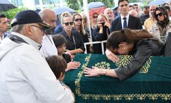 Halit Yukay’a veda: Ünlü isimler cenazede gözyaşlarını tutamadı