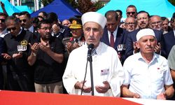 Yerlikaya İzmir'den uyardı: Gençlerimizi sosyal medyadaki tuzaklardan korumalıyız