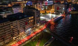 İzmir'i 9 Eylül coşkusu sardı: 350 metre uzunluğunda bayrakla yürüyüş yapılacak