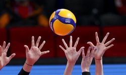 İzmir’in kadın voleybol takımları 9 Eylül için tek yürek oldu
