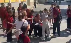 Karşıyaka’da 12 yaşındaki öğrenci sokak ortasında darp edildi!