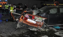 Manisa katliam gibi kaza: Otomobil ikiye bölündü, 5 kişi öldü