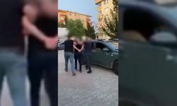 Görüntüler gündem olmuştu: Çocuklarının yanında babayı darbeden sürücü tutuklandı