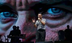 Mustafa Sandal İzmir’deki sözleri için özür diledi!