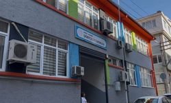 Okulda kan donduran olay: Öğrencinin parmağı koptu, ders devam etti