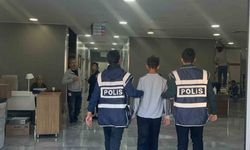 Ortaokul önünde bıçaklı kavga: 1 çocuk hayatını kaybetti