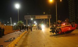 Otomobil yayalara çarptı: 3 ölü, 3 yaralı