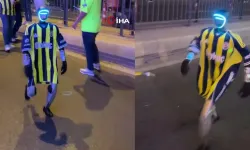 Fenerbahçe formalı robot büyük ilgi gördü