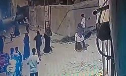 Sokakta oynayan çocuklardan rahatsız oldu: Sopayla dövdü