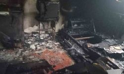 Elektrik kontağından yangın: Ev kullanılamaz hale geldi