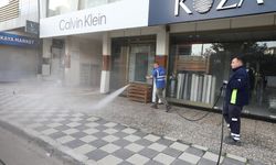 İzmir kuraklıkla boğuşuyor: Menderes Belediyesi caddeleri yıkıyor