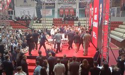 CHP İzmir İl Başkan adayı Çağatay Güç kongrede fenalaştı