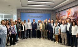 CHP İzmir’e büyük katılım: Baba ocağına tekrar katılmış olmanın gururunu yaşıyoruz
